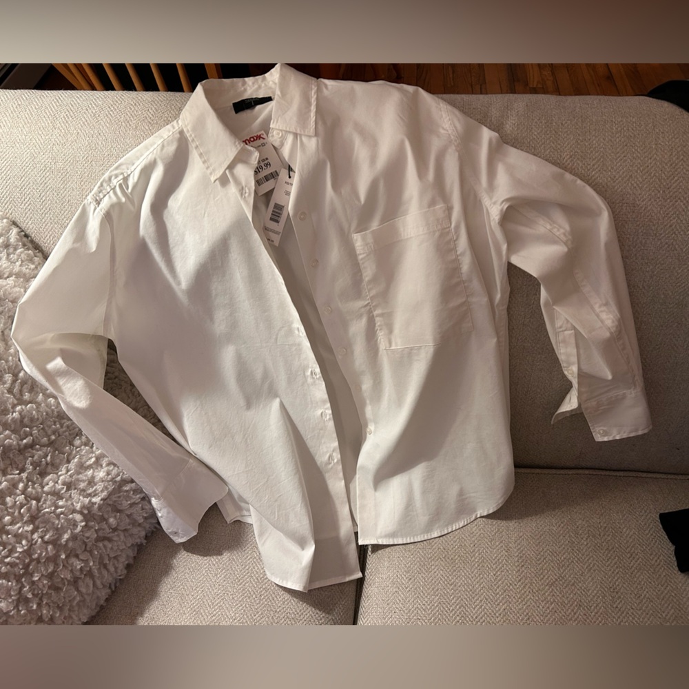 Tahari Oversized Ivory Button-Up